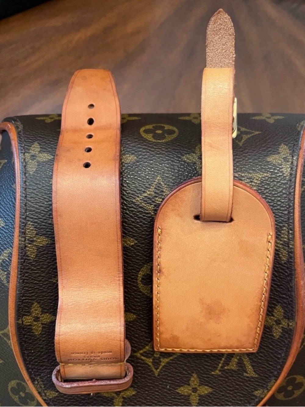 Louise Vuitton Paris made in France luggage tag - Picture 3 of 5